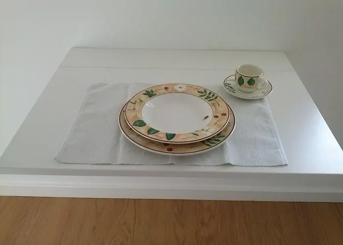 Studios Greenside Гостевой дом Коимбра